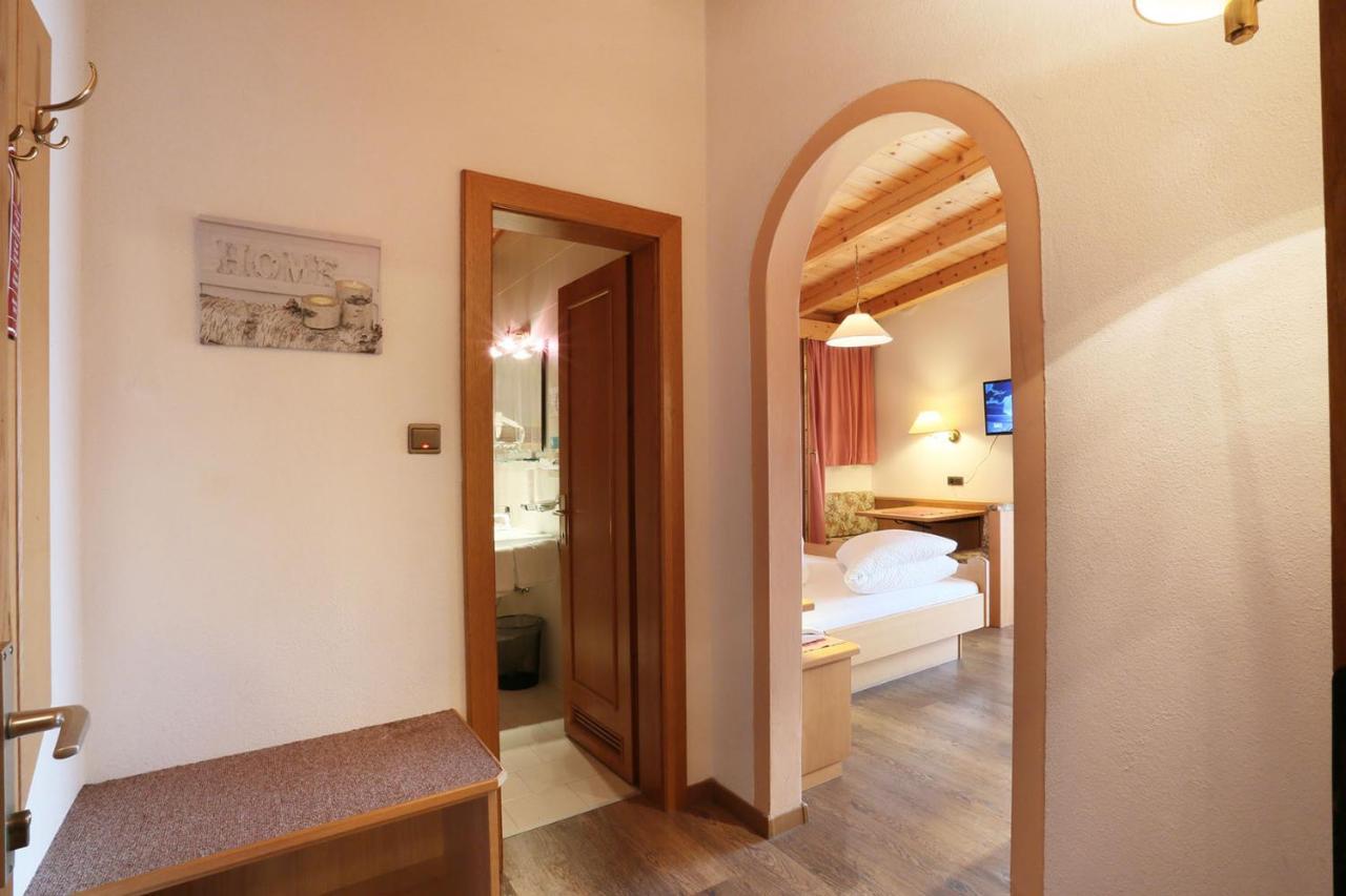 Alpenhotel Ratsberg 1650M Dobbiaco Luaran gambar