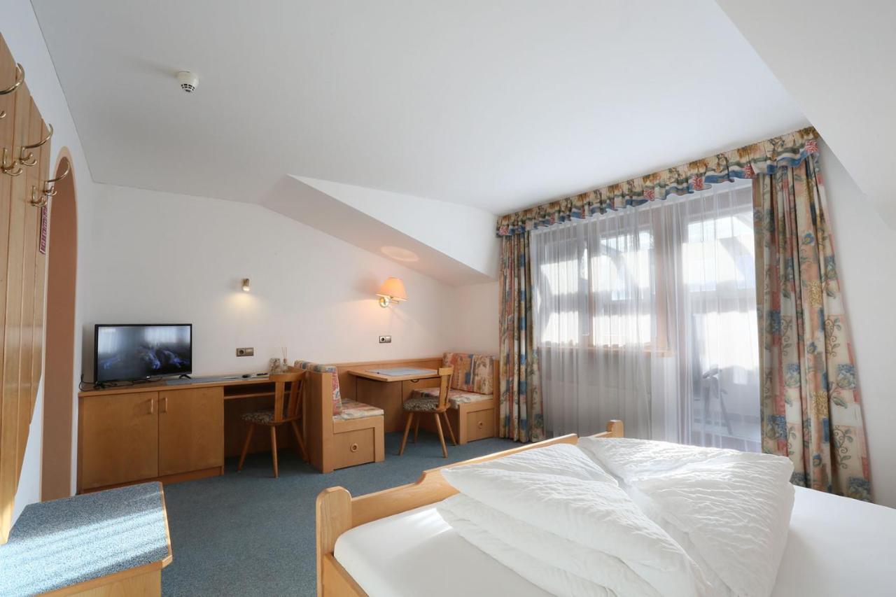 Alpenhotel Ratsberg 1650M Dobbiaco Luaran gambar
