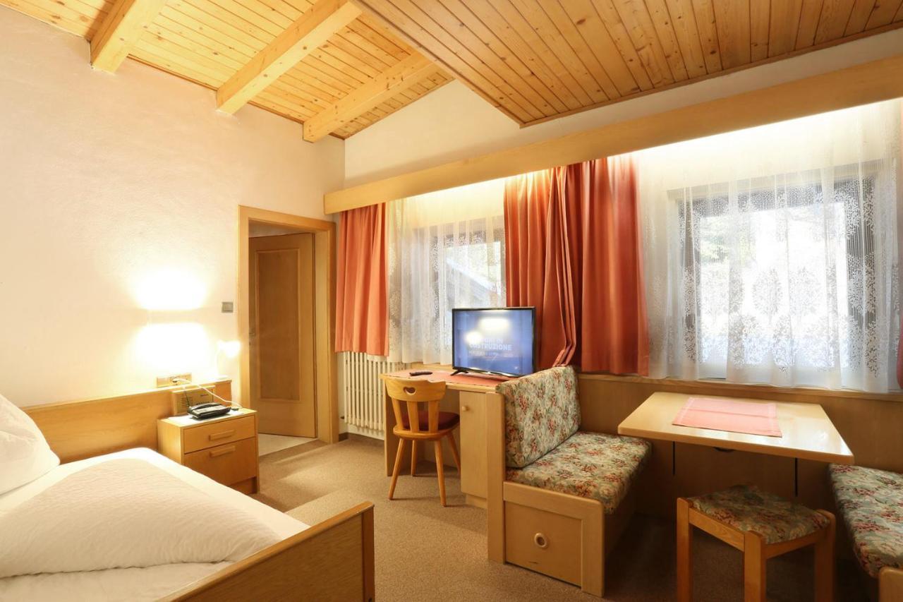 Alpenhotel Ratsberg 1650M Dobbiaco Luaran gambar