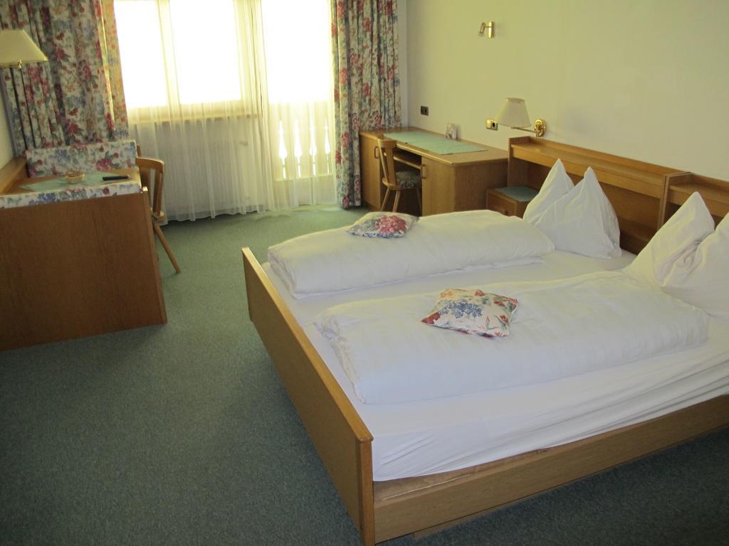 Alpenhotel Ratsberg 1650M Dobbiaco Bilik gambar