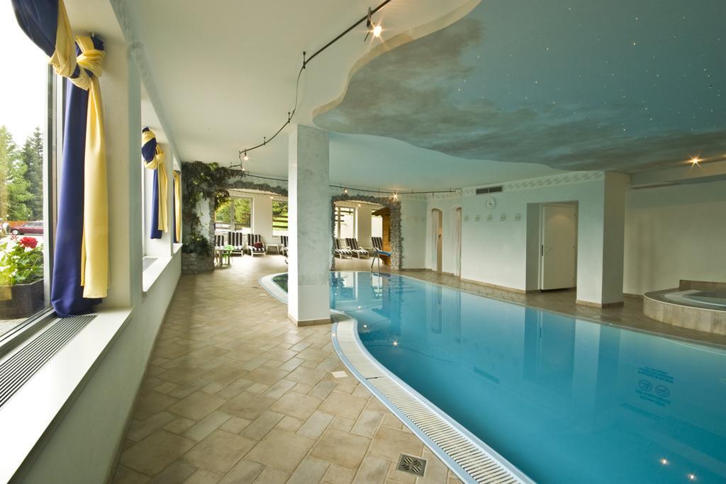 Alpenhotel Ratsberg 1650M Dobbiaco Luaran gambar